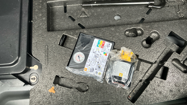 Renault Clio 1.6 E-TECH full hybrid 145 Evolution 5dr Auto Hybrid Hatchback